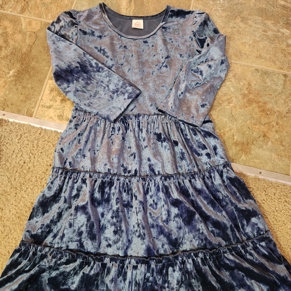 Girls crushed velvet dress